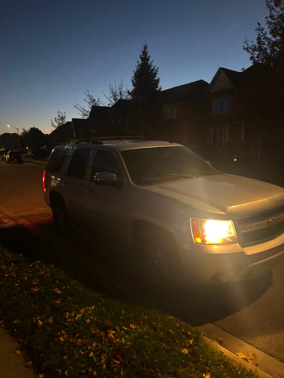 Chevrolet Tahoe 2012 photo 3