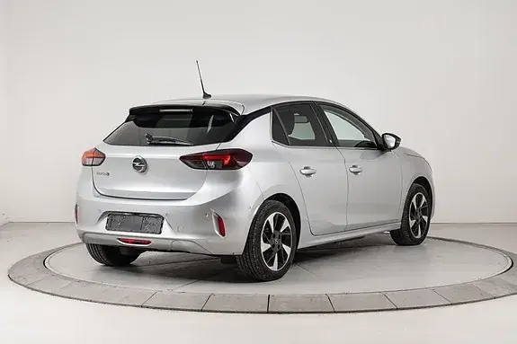 Opel Corsa E 2023 photo 4