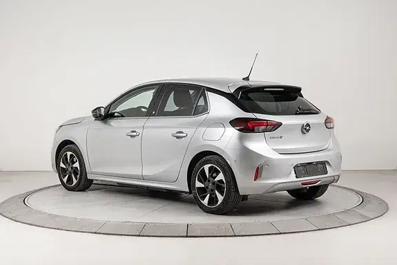 Opel Corsa E 2023 photo 3