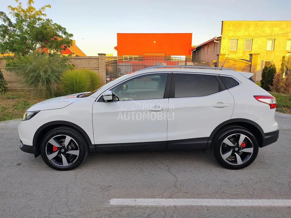 Nissan Qashqai 2015 photo 2