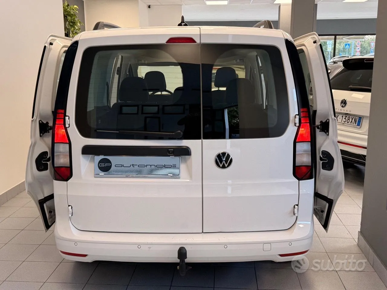 Volkswagen Caddy 2022 photo 2