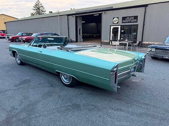 Cadillac Deville 1966 photo 5