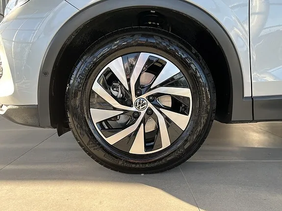 Volkswagen Tiguan 2025 photo 4