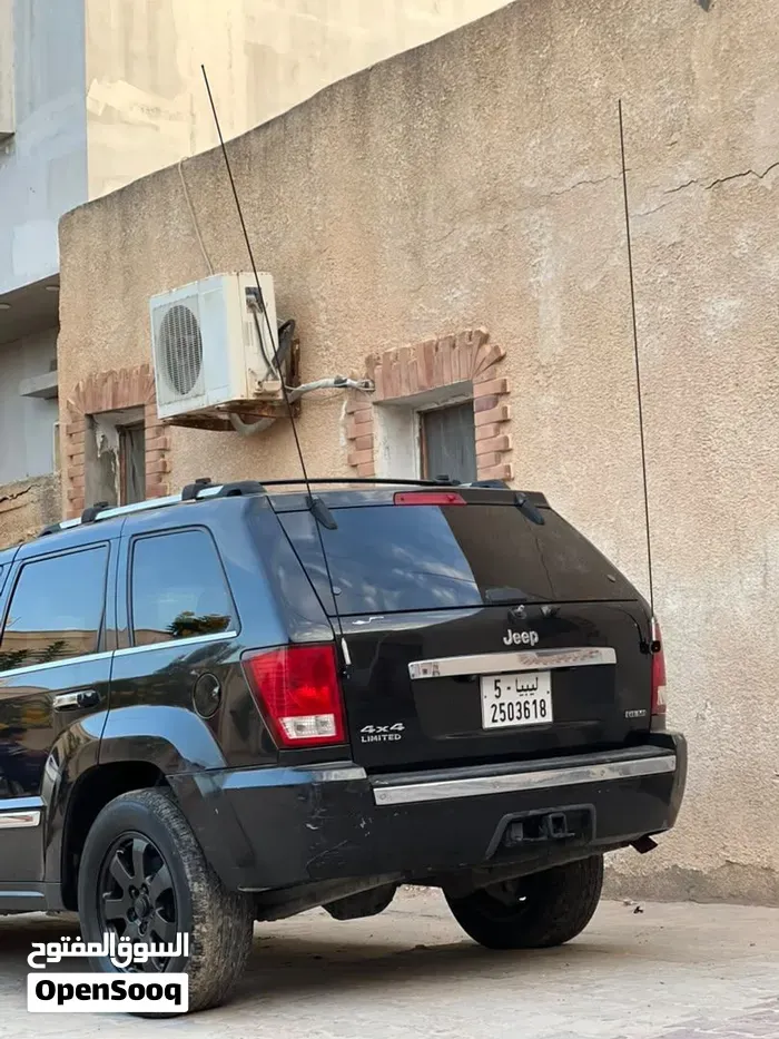 Jeep Grand Cherokee 2010 photo 4