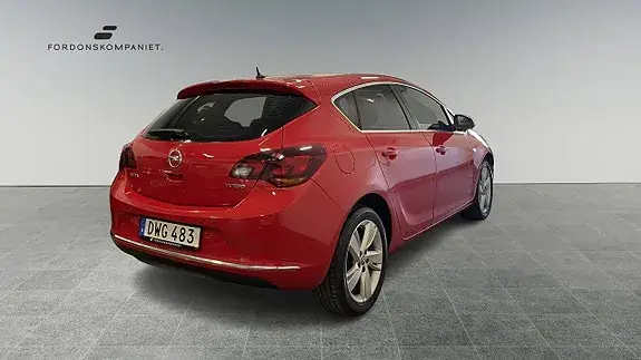 Opel Astra 2015 photo 4