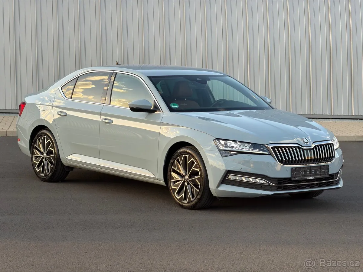 Skoda Superb 2022 photo 3