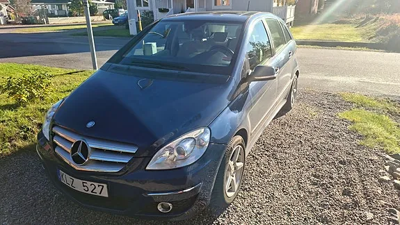 Mercedes-Benz B200