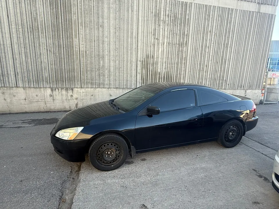 Honda Accord 2005 photo 2