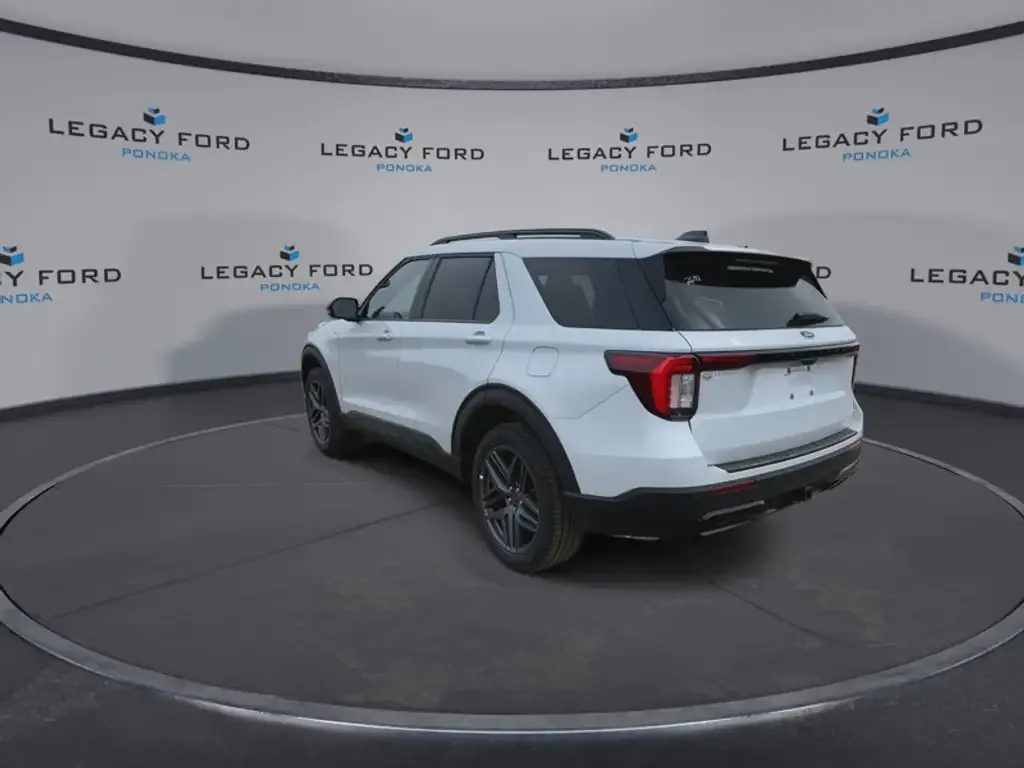 Ford Explorer 2026 photo 5