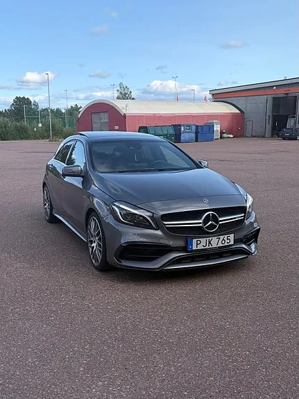 Mercedes-Benz A45 2018 photo 2