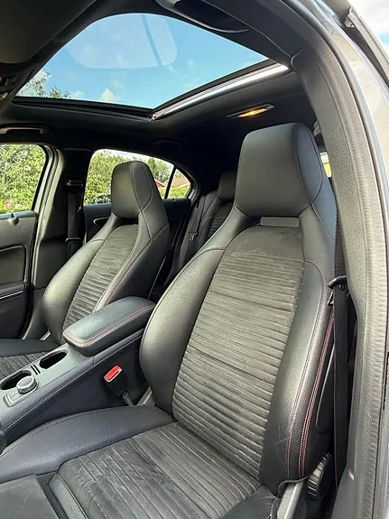 Mercedes-Benz A45 2018 photo 5