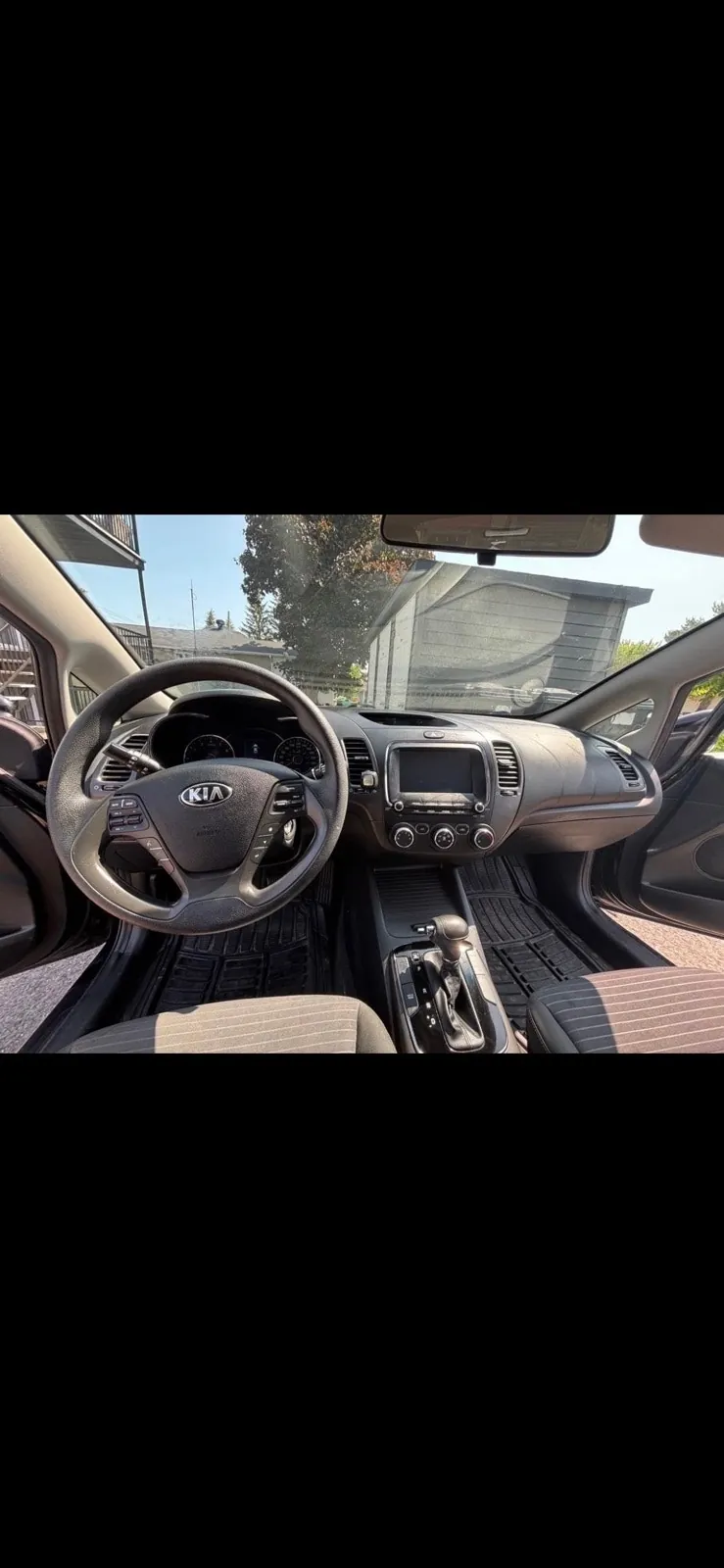 Kia Forte 2018 photo 4