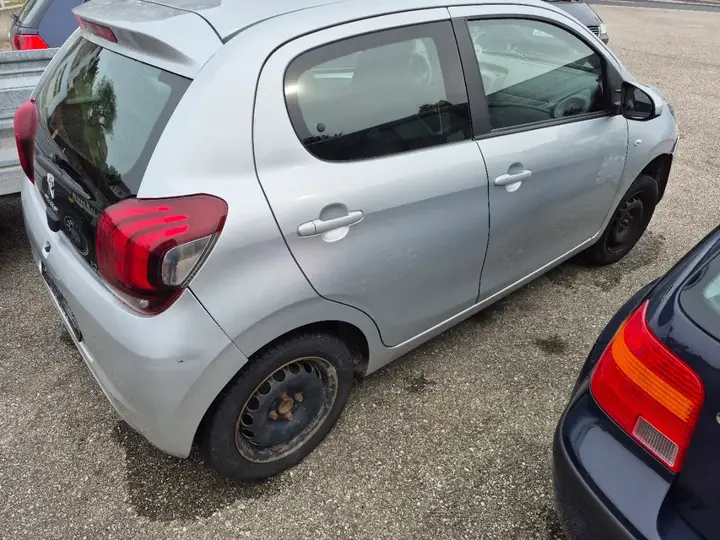 Peugeot 108 2021 photo 3
