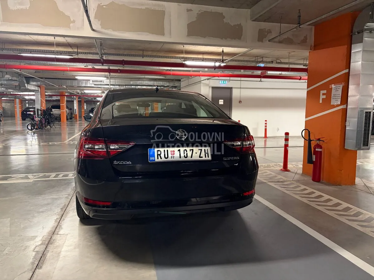 Skoda Superb 2018 photo 5