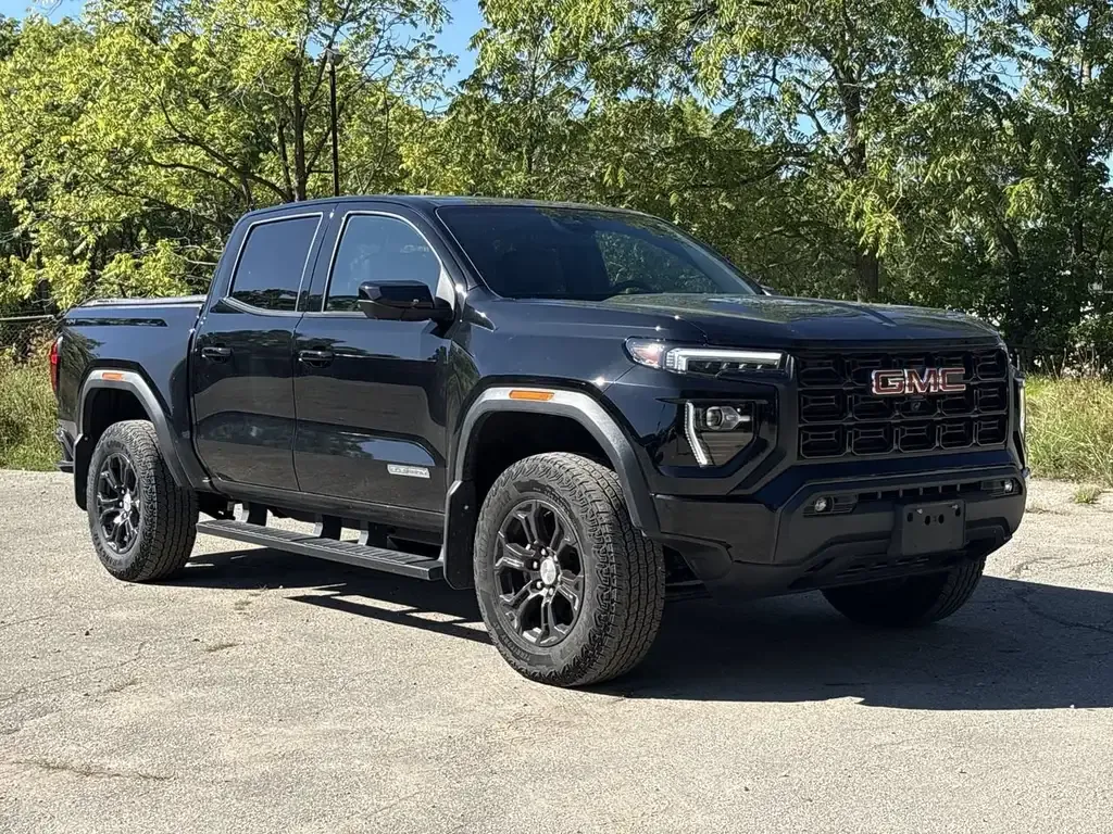 GMC Canyon 2024 photo 2