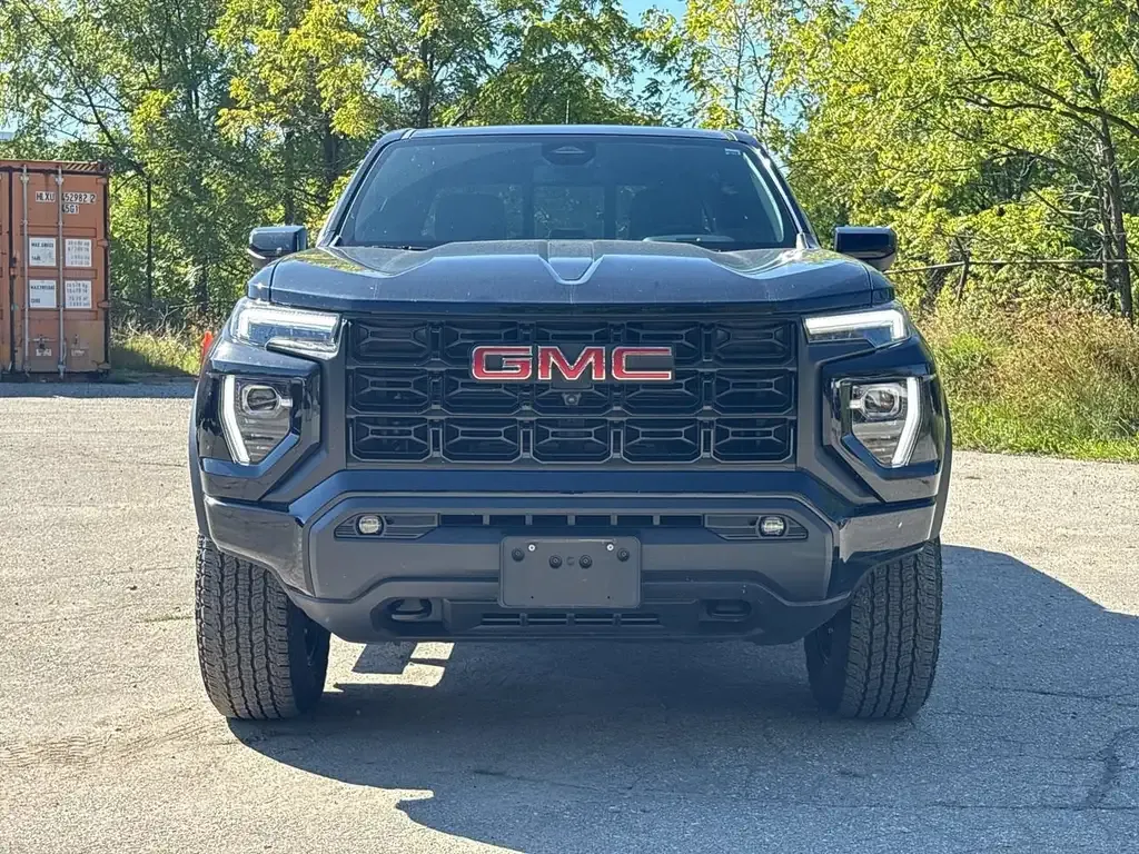 GMC Canyon 2024 photo 3