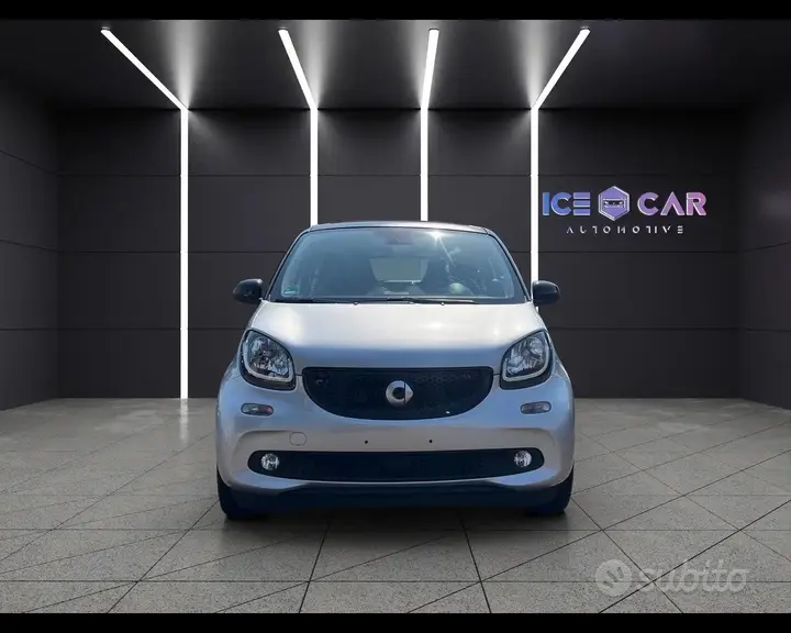 Smart Forfour 2019 photo 2