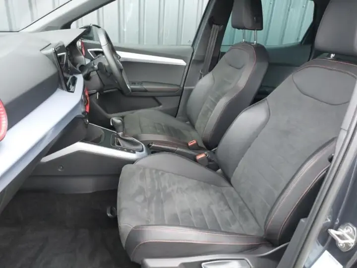 Seat Arona 2024 photo 5