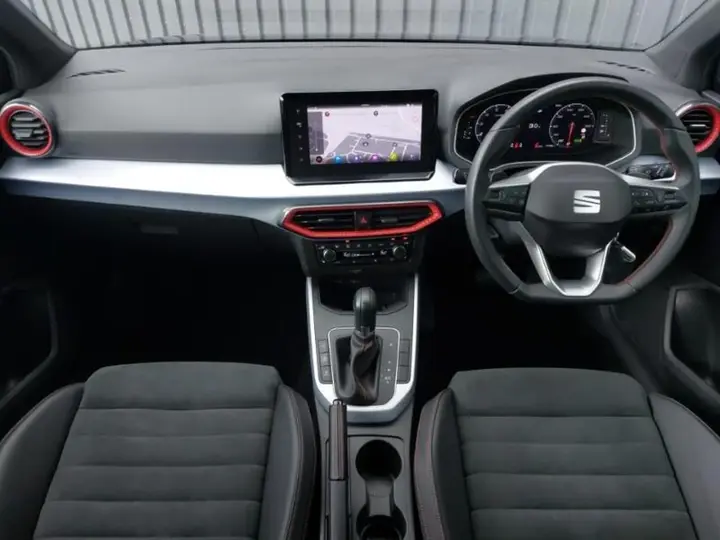 Seat Arona 2024 photo 3