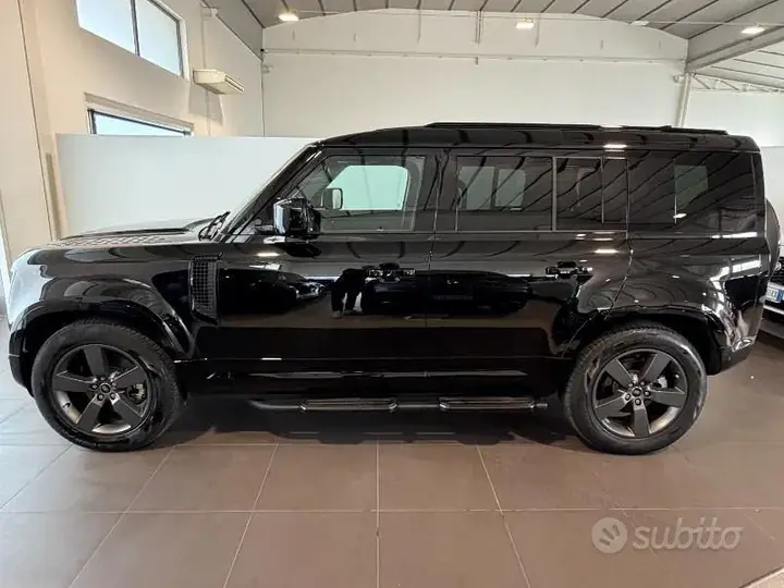 Land Rover Defender 2025 photo 2