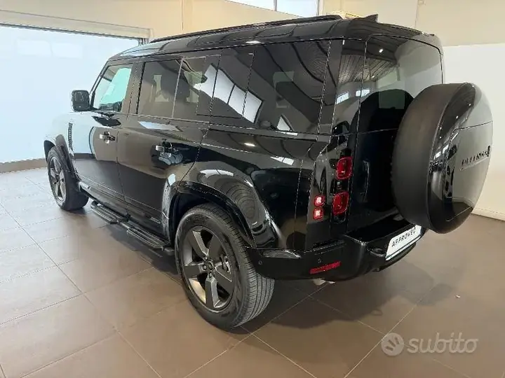Land Rover Defender 2025 photo 3