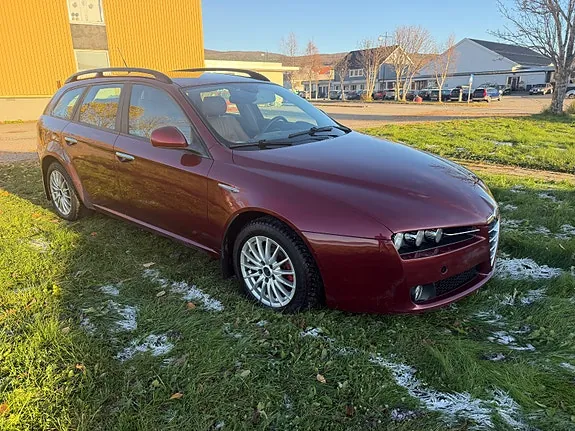 Alfa Romeo 159 Sportwagon 2006 photo 3