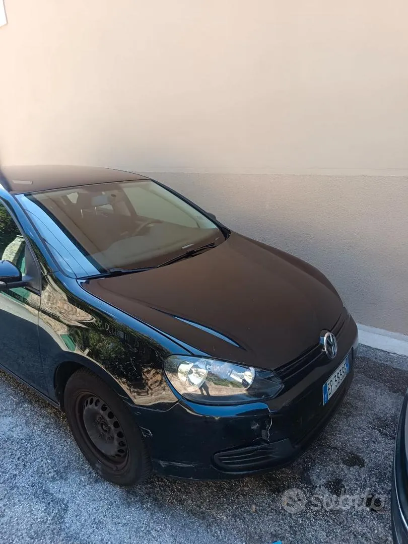 Volkswagen Golf 2012 photo 2