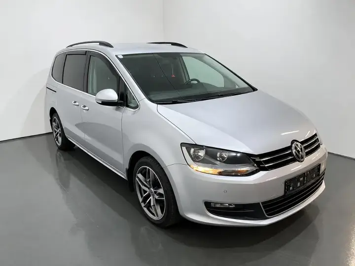 Volkswagen Sharan 2017 photo 2