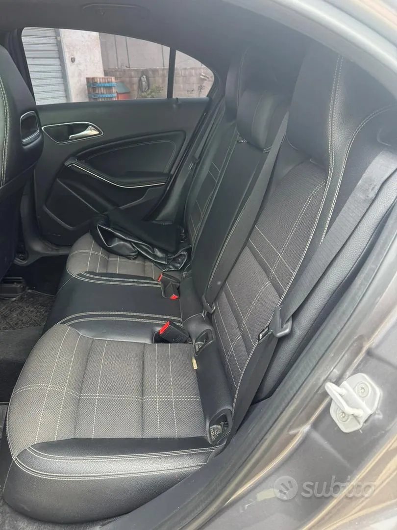 Mercedes-Benz A 200 2014 photo 5