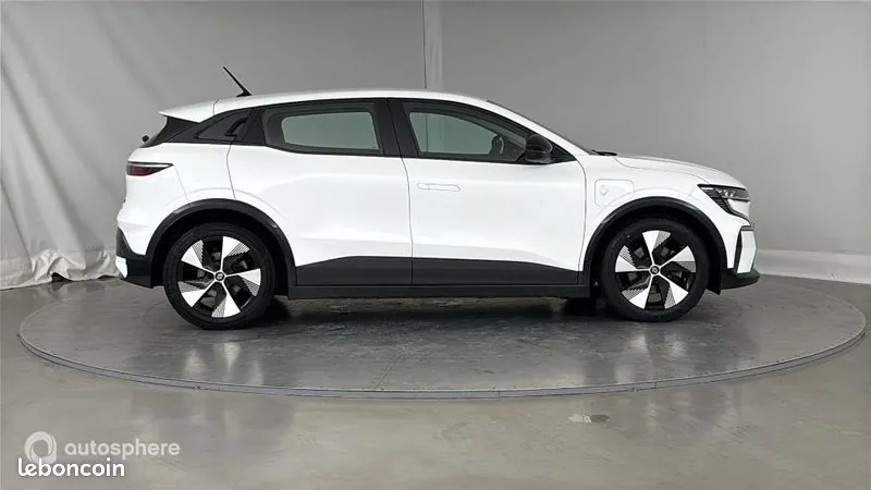 Renault Megane 2023 photo 4