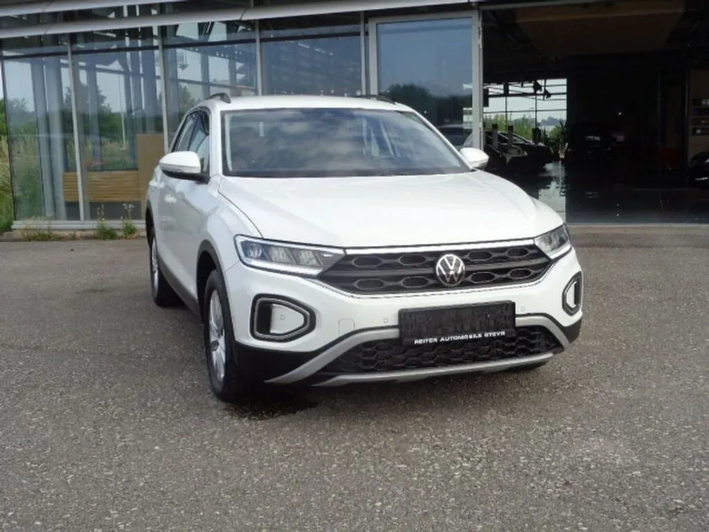 Volkswagen T-Roc 2023 photo 2