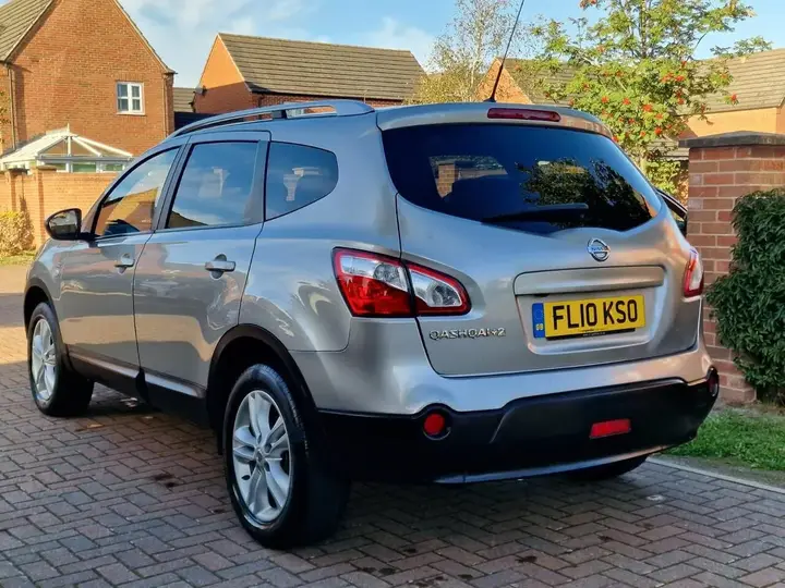 Nissan Qashqai 2010 photo 4