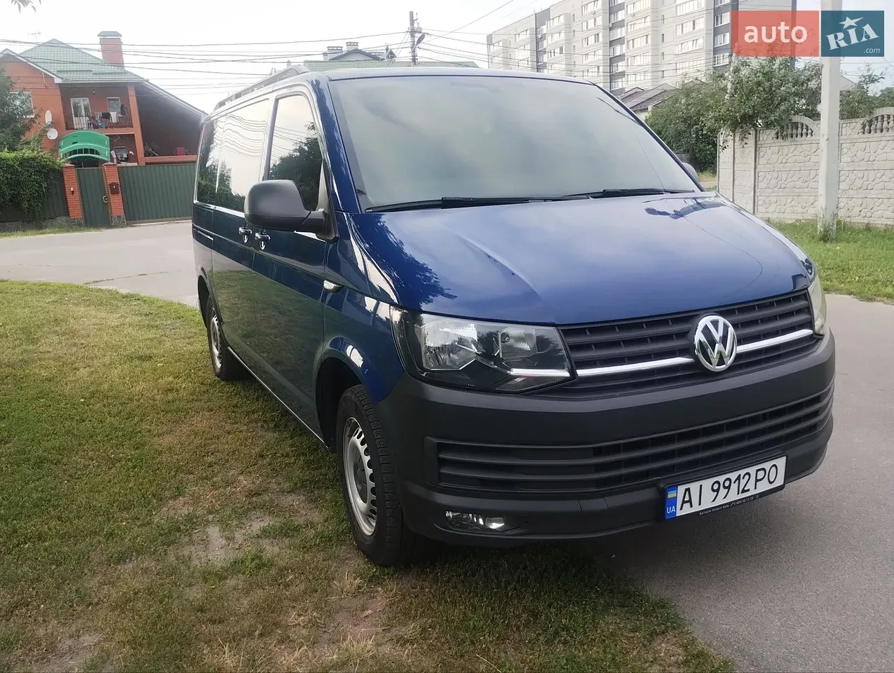 Volkswagen Transporter 2018 photo 2