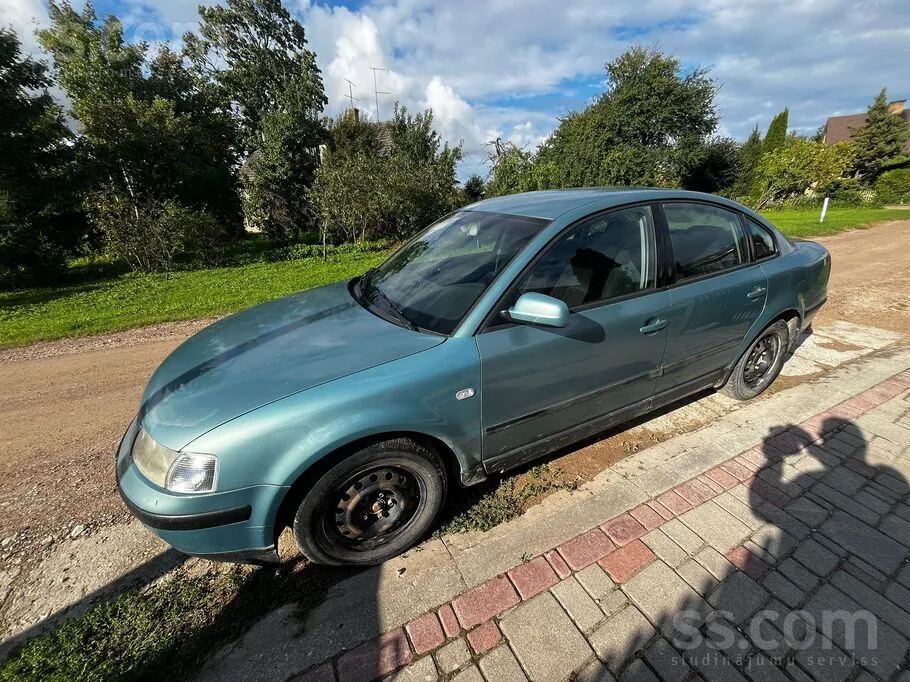 Volkswagen Passat 2000 photo 2