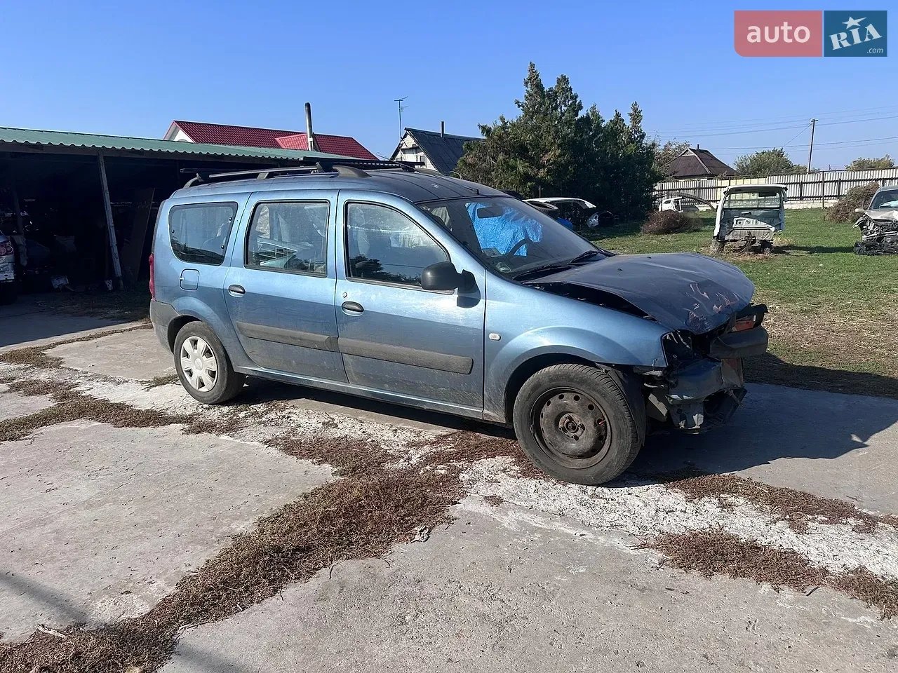 Renault Logan 2009 photo 4
