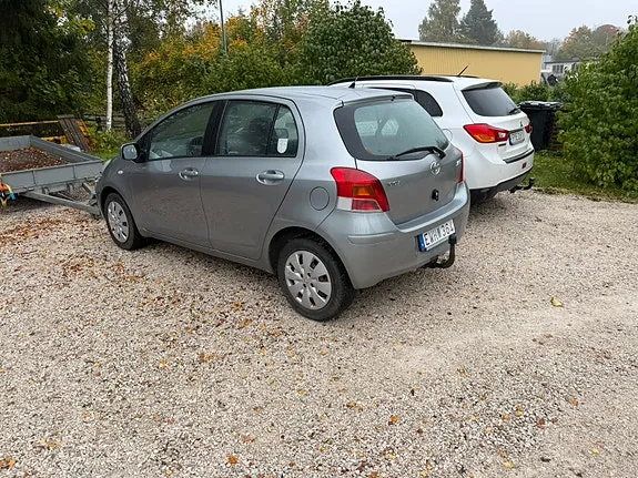 Toyota Yaris 2009 photo 3