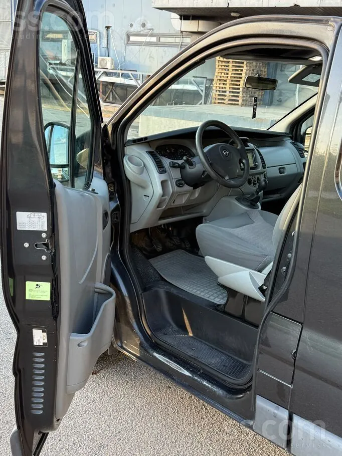Opel Vivaro 2005 photo 5