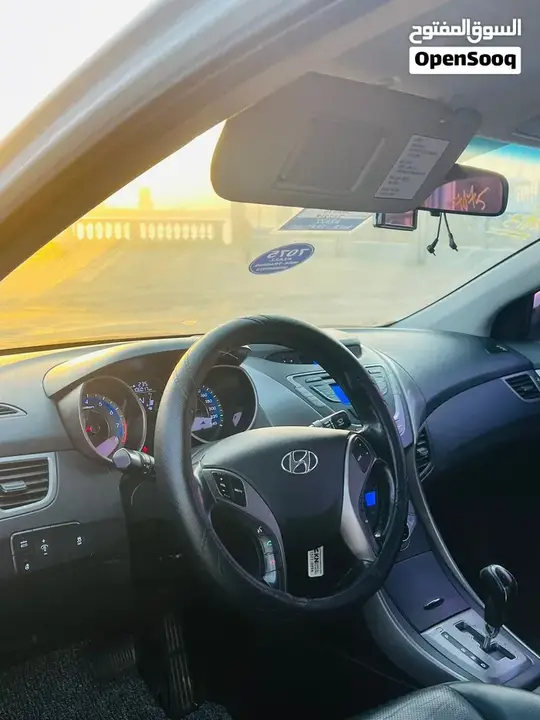 Hyundai Avante 2012 photo 3