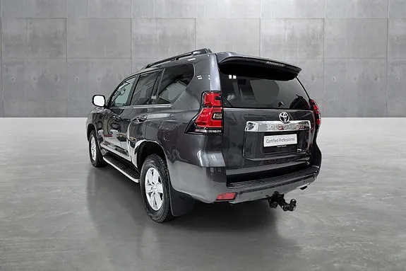 Toyota Land Cruiser 2023 photo 3