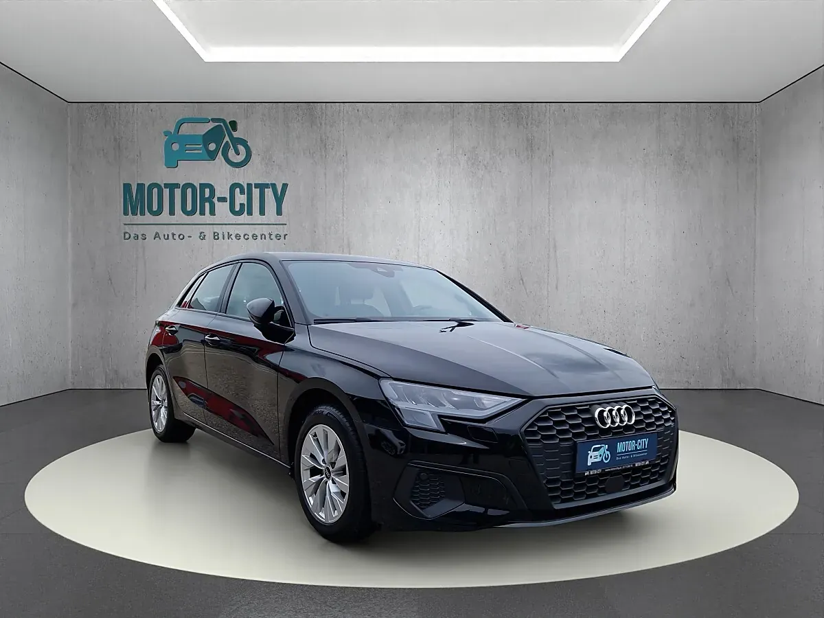 Audi A3 2022 photo 2