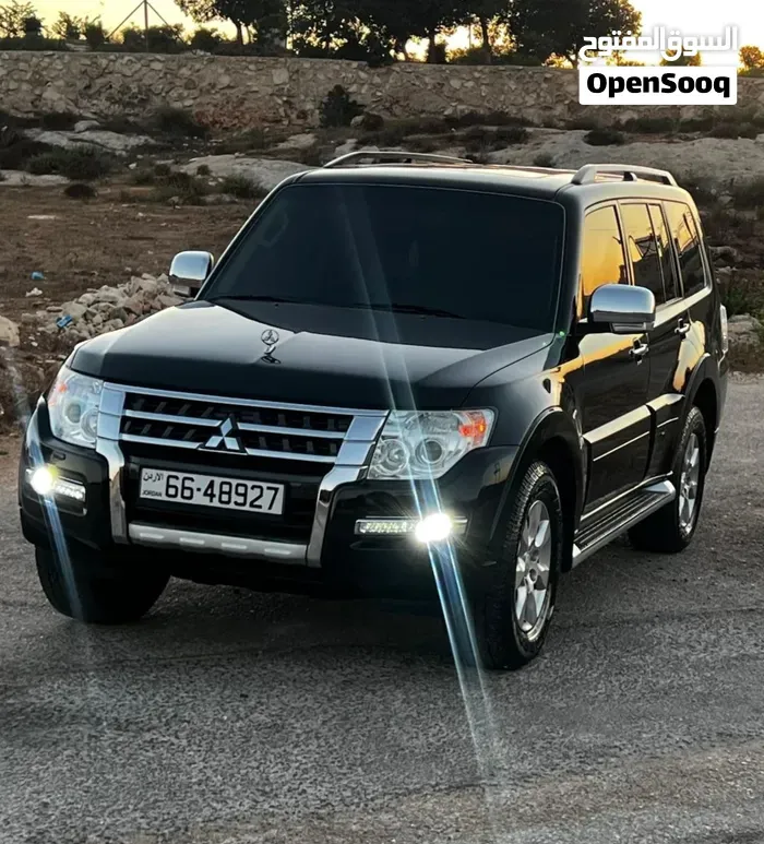 Mitsubishi Pajero 2015 photo 2