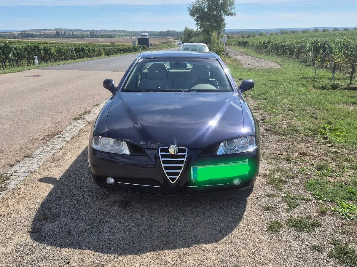 Alfa Romeo 166