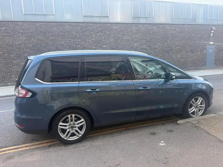 Ford Galaxy 2019 photo 4