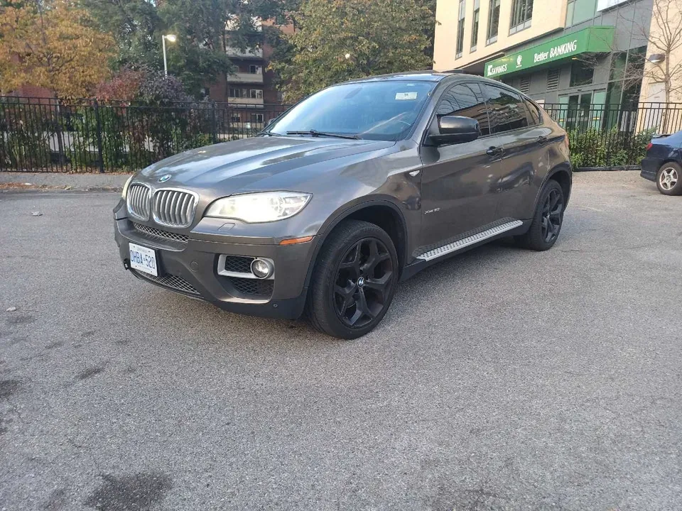 BMW X6 M50I