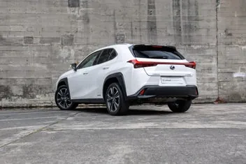 Lexus Ux 250H 2019 photo 4