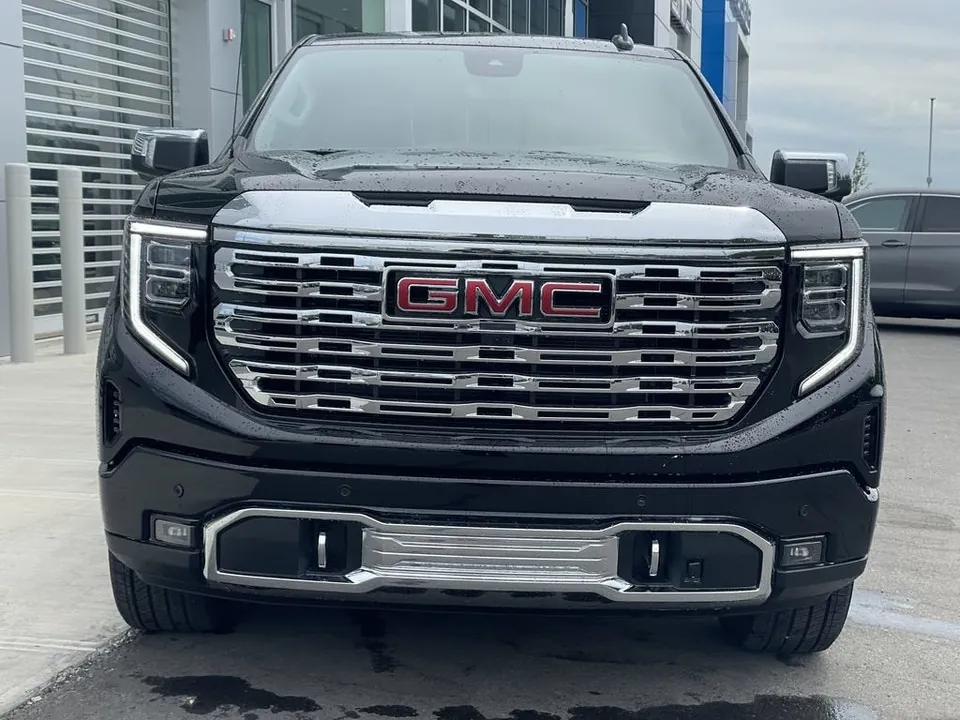 GMC Sierra 1500 2026 photo 2