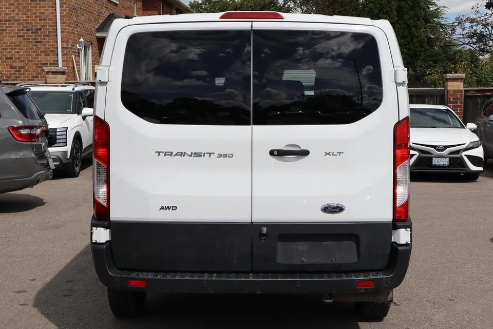 Ford Transit 2023 photo 5