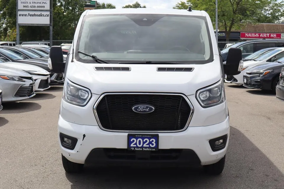 Ford Transit 2023 photo 2