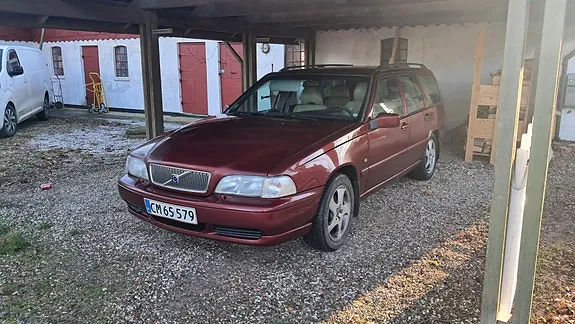 Volvo V70 2000 photo 3
