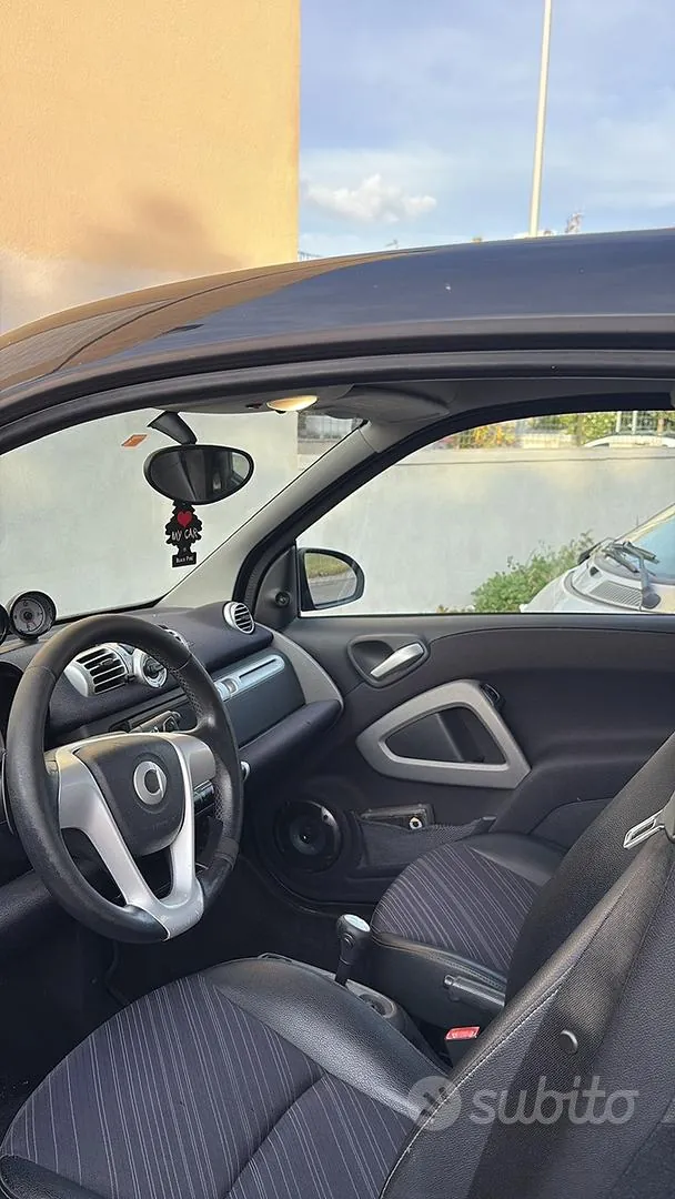 Smart Fortwo 2012 photo 3